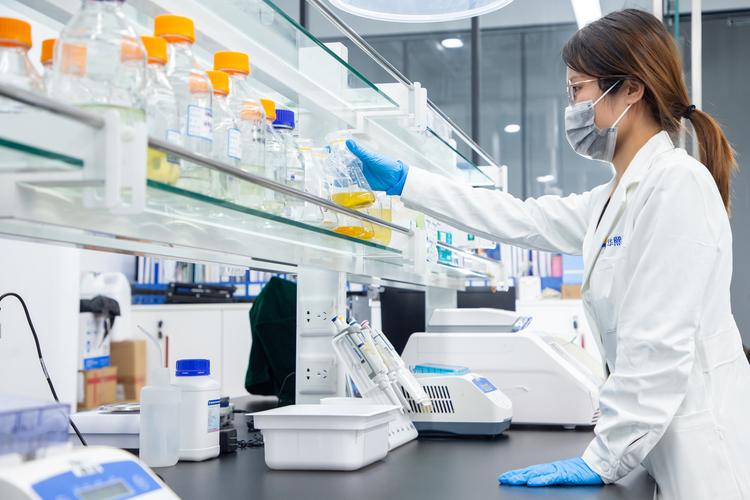 華熙生物2023年報:研發投入4.46億,堅持以科技創新打造新質生產力