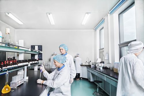 新乳業(yè)董事長(zhǎng)席剛榮獲2023中國(guó)上市公司口碑榜十大行業(yè)領(lǐng)軍人物獎(jiǎng)，生物研發(fā)領(lǐng)域再獲殊榮